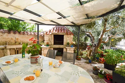 Ferienwohnung mit Terrasse und Klimaanage