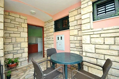 Ferienwohnung mit Terrasse und Klimaanlage