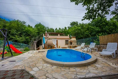 Ferienhaus mit Klimaanlage und Aussenpool