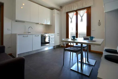 Ferienwohnung mit Klimaanlage und Balkon