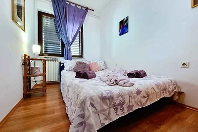 Ferienwohnung mit Klimaanlage und Balkon