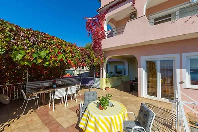 Ferienwohnung mit Klimaanlage und Terrasse