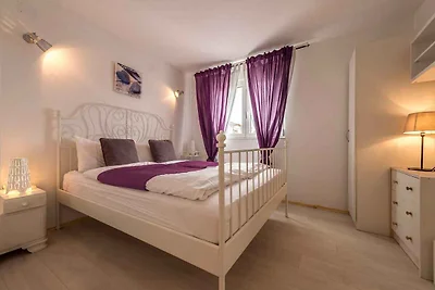Ferienwohnung mit Klimaanlage und Balkon
