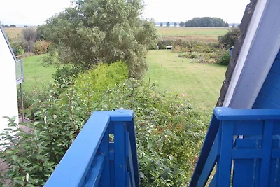 Ferienwohnung mit Balkon, Blick zum Wasser un