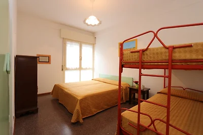 Ferienwohnung mit Klimaanlage und Balkon