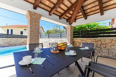 Villa mit Pool, Klimaanlage