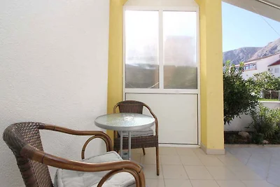 Studio mit Klimaanlage und Terrasse