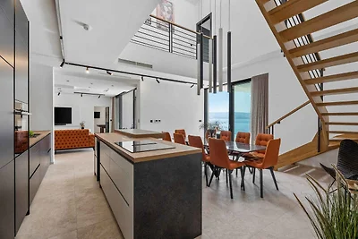 Ferienhaus mit Aussenpool