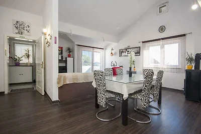 Ferienwohnung mit Terrasse und Klimaanlage
