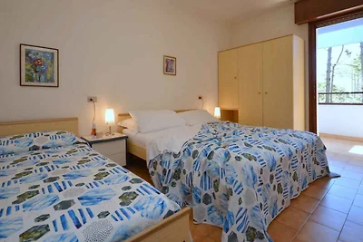 Ferienwohnung mit Klimaanlage und Balkon