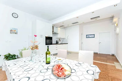 Ferienhaus mit Internet, Klimaanlage und