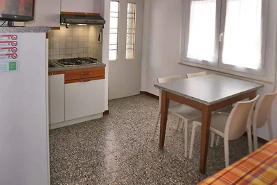 Ferienwohnung mit Klimaanlage und Balkon