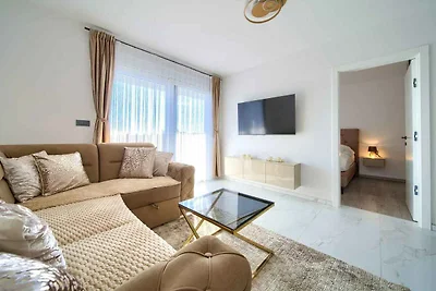 Ferienwohnung Mira Residence, 4 Personen