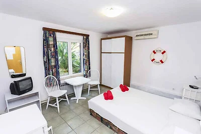 Studio mit Klimaanlage und Internet