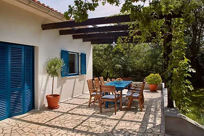 Villa mit Pool und Klimaanlage
