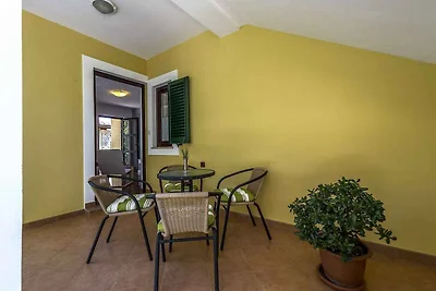 Villa mit Pool und Klimaanlage