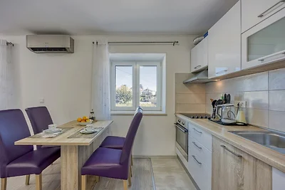 Apartment Zea, 100 m vom Meer entfernt in