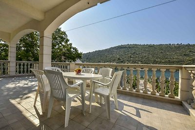 Ferienwohnung mit Balkon und Meerblick