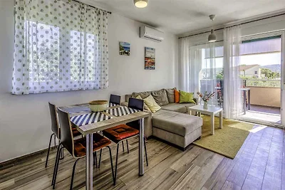 Ferienwohnung mit Balkon und Klimaanlage