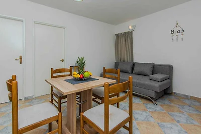 apartman za odmor Obiteljski odmor Nin