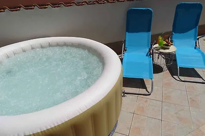 Ferienwohnung mit Balkon und Meerblick