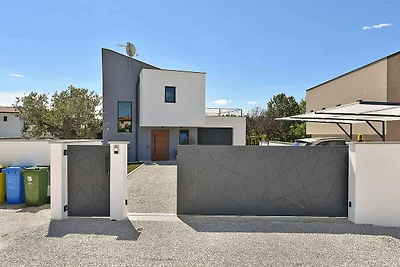 Villa mit Klimaanlage und Pool