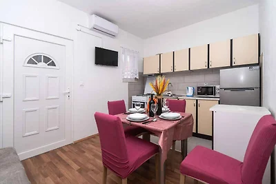 Ferienwohnung mit Klimaanlage und Grill