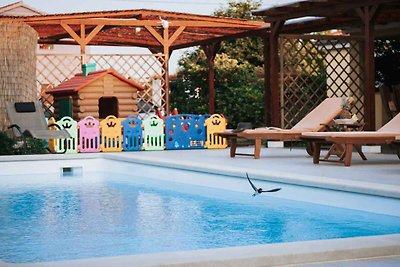 Ferienhaus Haus mit Pool und Klimaanlage