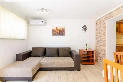 Ferienwohnung mit Terrasse und Klimaanlage