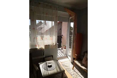 Ferienwohnung mit grosser Terrasse und mit Au