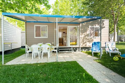 Mobilehome mit Garten und Grill