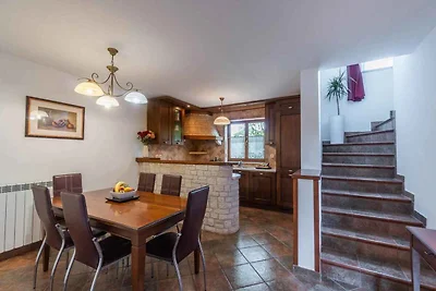 Schöne Wohnung mit Gemeinschaftspool in