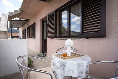 Ferienwohnung mit Klimaanlage und Balkon in S