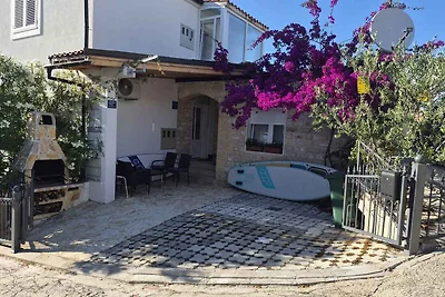 Ferienwohnung mit Klimaanlage und Grill