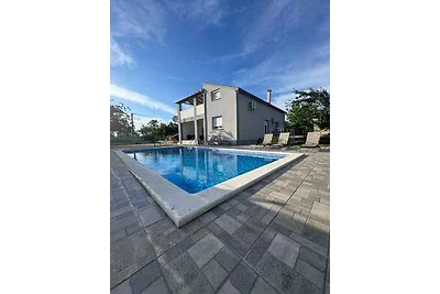 Ferienwohnung mit Klimaanlage und Pool