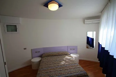 Ferienwohnung mit Klimaanlage und Balkon