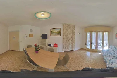 Ferienwohnung mit Klimaanlage und Balkon