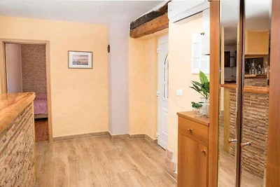 Ferienhaus mit Terrasse und Pool