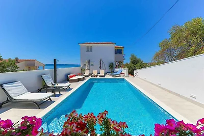 Appartamento Vacanza con famiglia Okrug Gornji