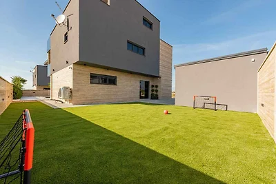 Luxuriöse Villa am Sandstrand von Privlaka