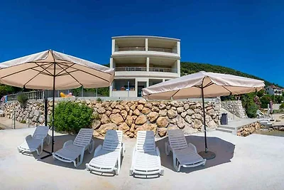 Appartamento Vacanza con famiglia Supetarska Draga