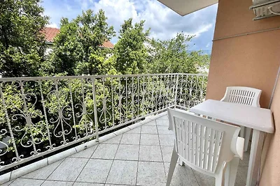 Studio mit Balkon und Klimaanlage
