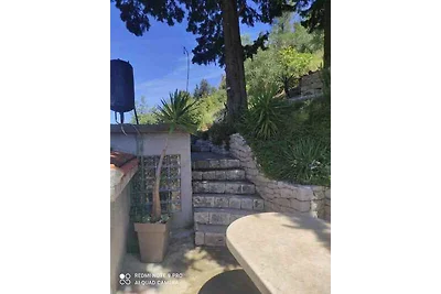 Ferienhaus mit Garten und Grill