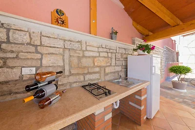 Ferienhaus Mit Pool und Wellnessbereich