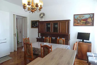 Ferienwohnung mit Balkon und Grillmöglichkeit