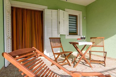 Ferienwohnung mit Balkon und Pool