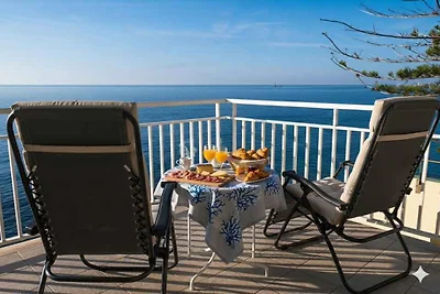 Ferienwohnung mit Balkon mit Meerblick