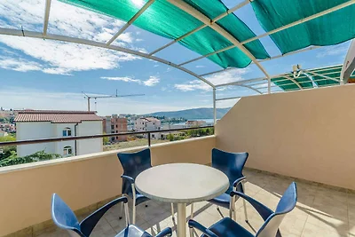 Ferienwohnung mit Swimmingpool und Balkon