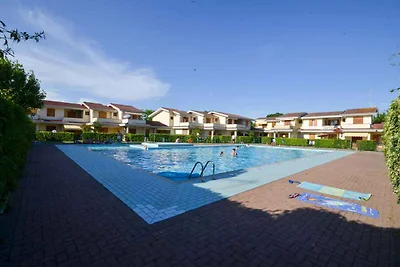 Ferienwohnung mit Klimaanlage und Balkon