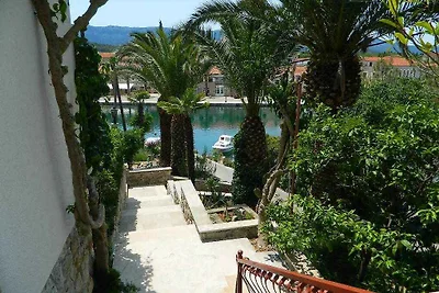 apartman za odmor Obiteljski odmor Vrboska